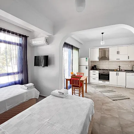 Kas Merkezde Konforlu Apart-3 The Rush-3 Exterior photo